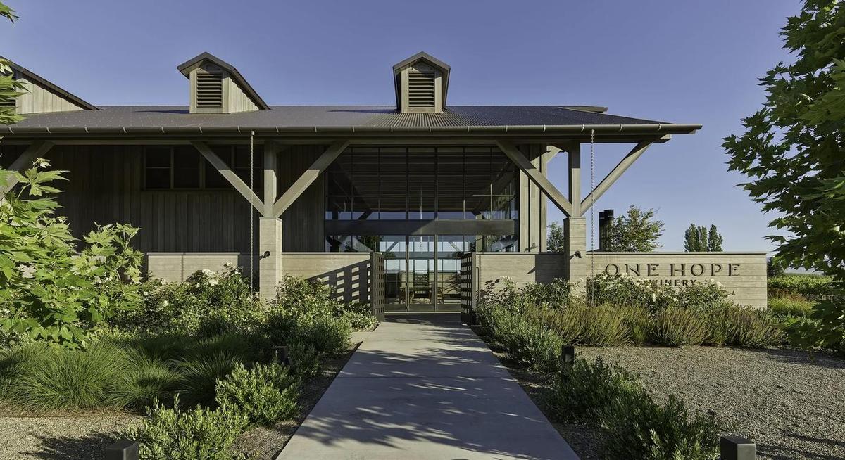 ONEHOPE Winery entrance